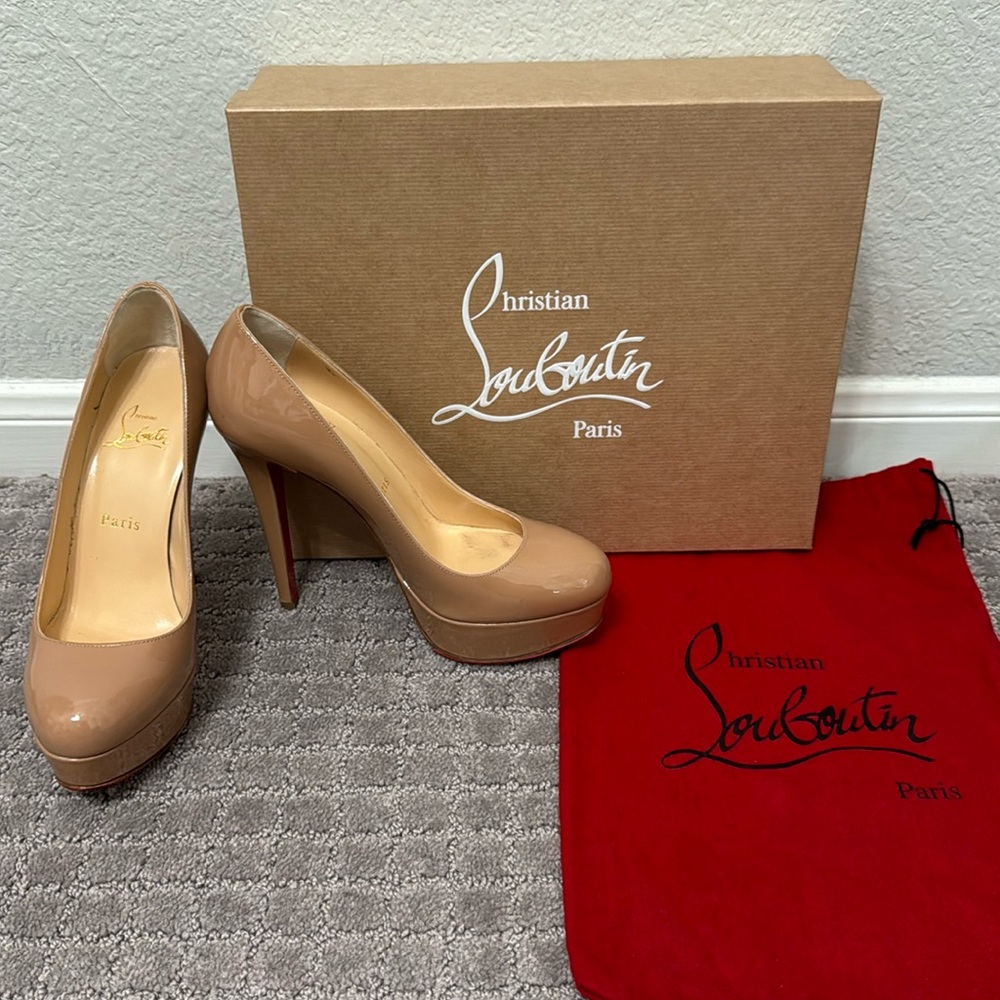 Christian Louboutin. Nude or Beige color. Size 37. Worn once